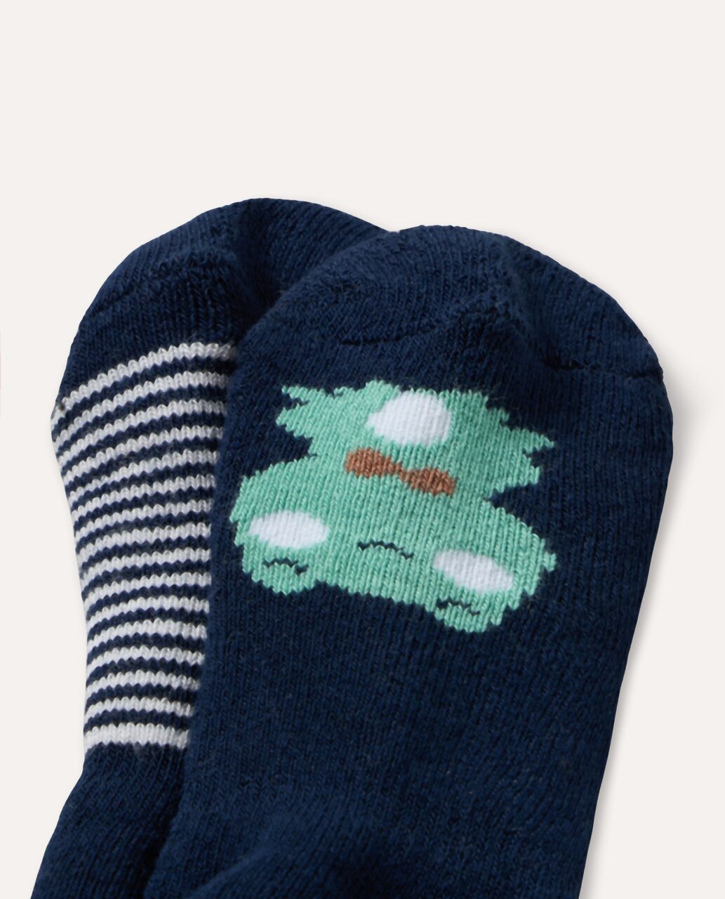 Alternative view of Čarape set