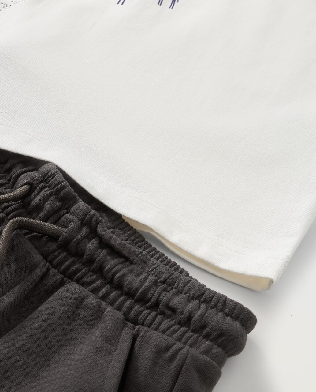 Alternative view of Komplet