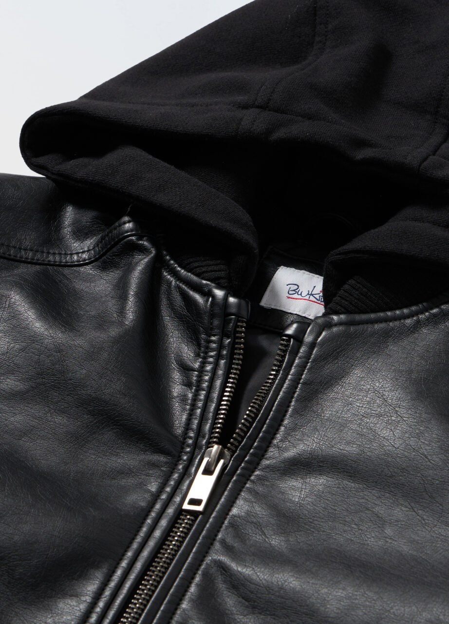 Alternative view of Jakna