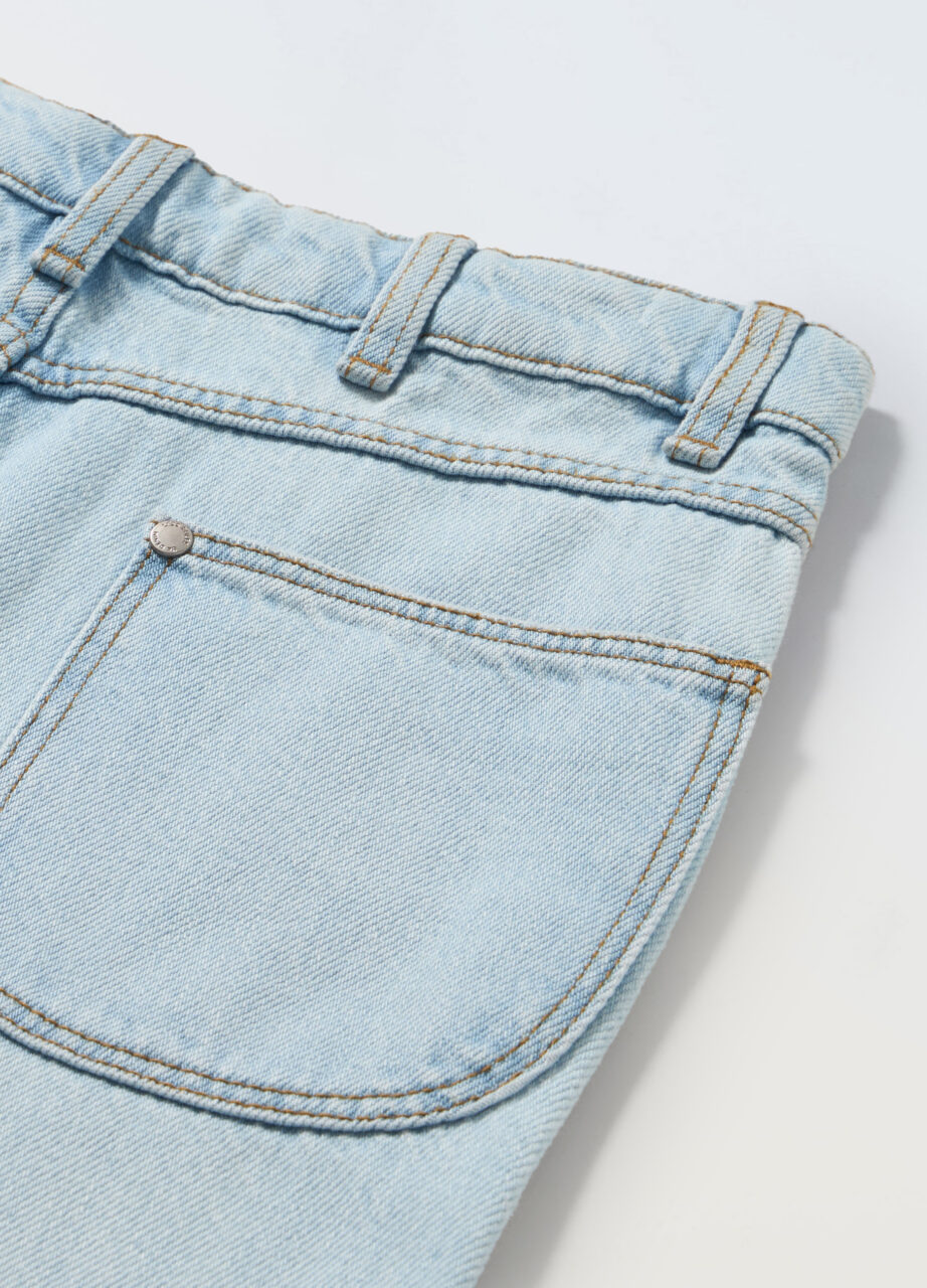 Alternative view of Hlače