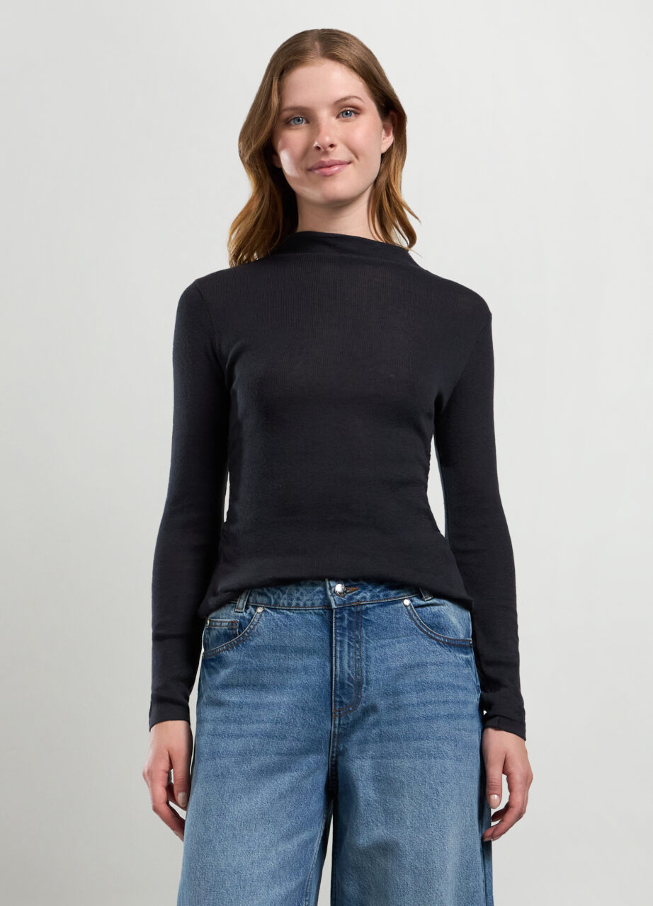 Ženska majica od rastezljivog pamuka s visokim ovratnikom