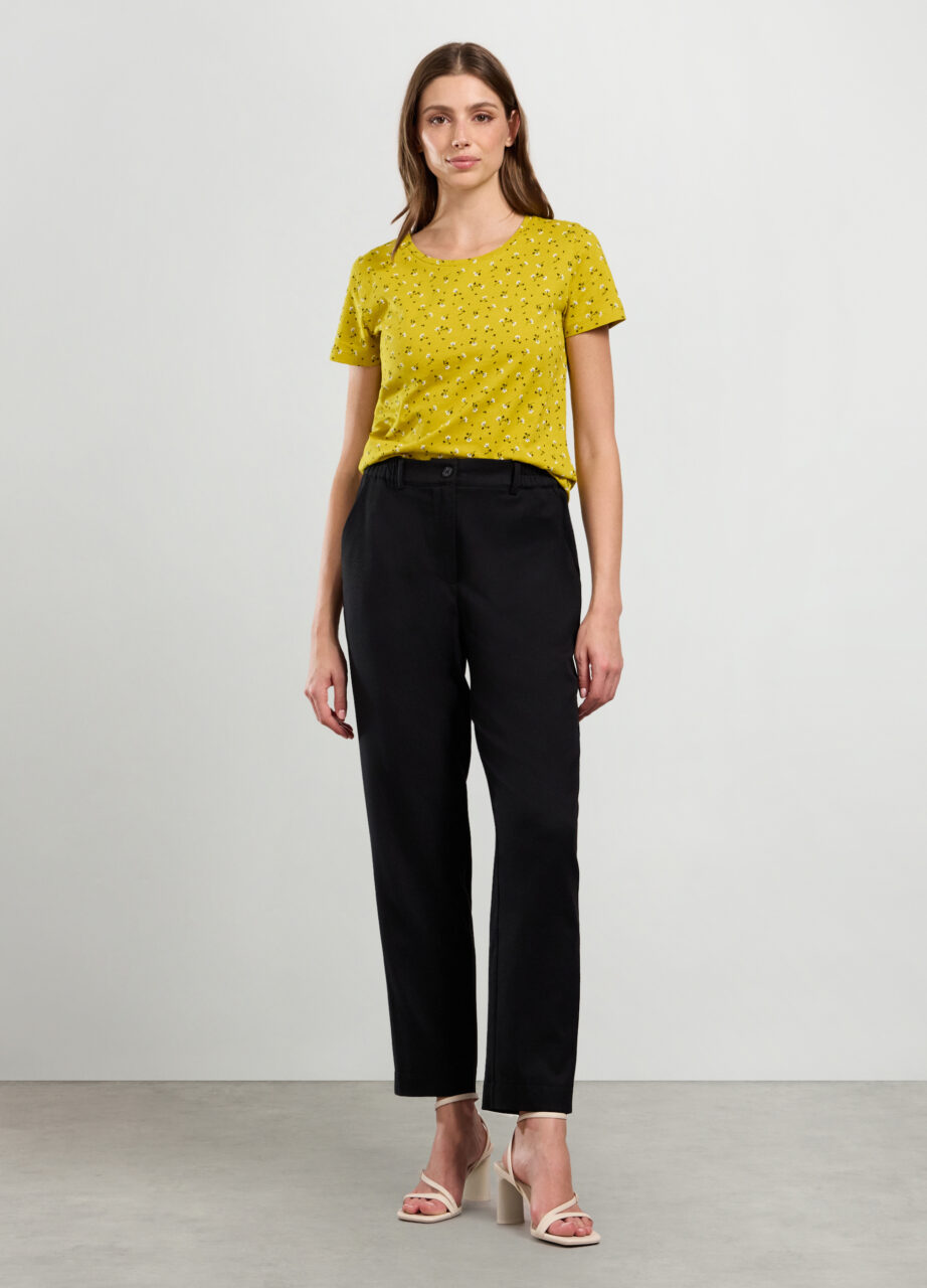 Hlače u twill mješavini viskoze s rastezljivim svojstvima za žene