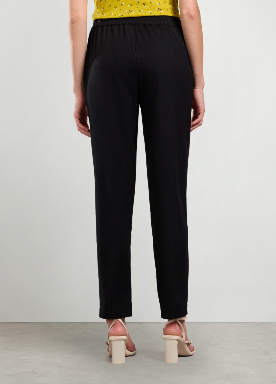 Alternative view of Hlače u twill mješavini viskoze s rastezljivim svojstvima za žene