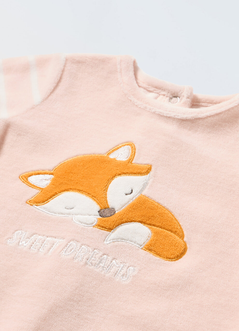 Alternative view of Odijelo od velura za novorođenče