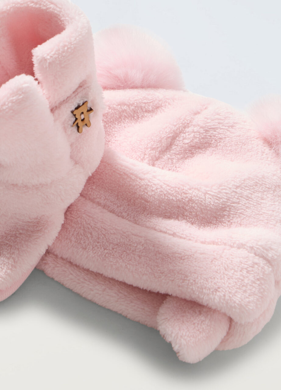 Alternative view of Komplet od velura s kapom i cipelama