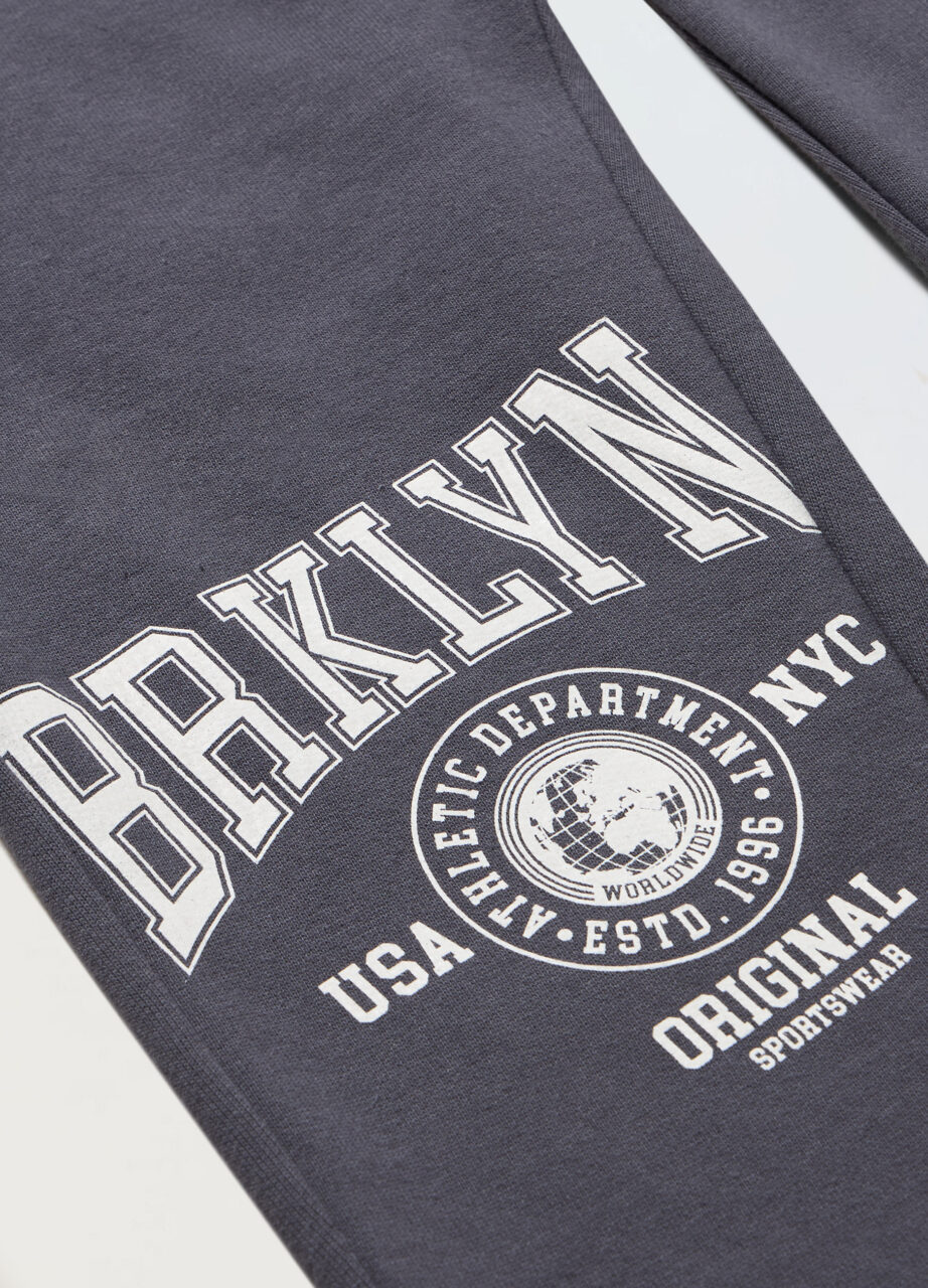 Alternative view of Trenerka jednobojna sa printom za dječake