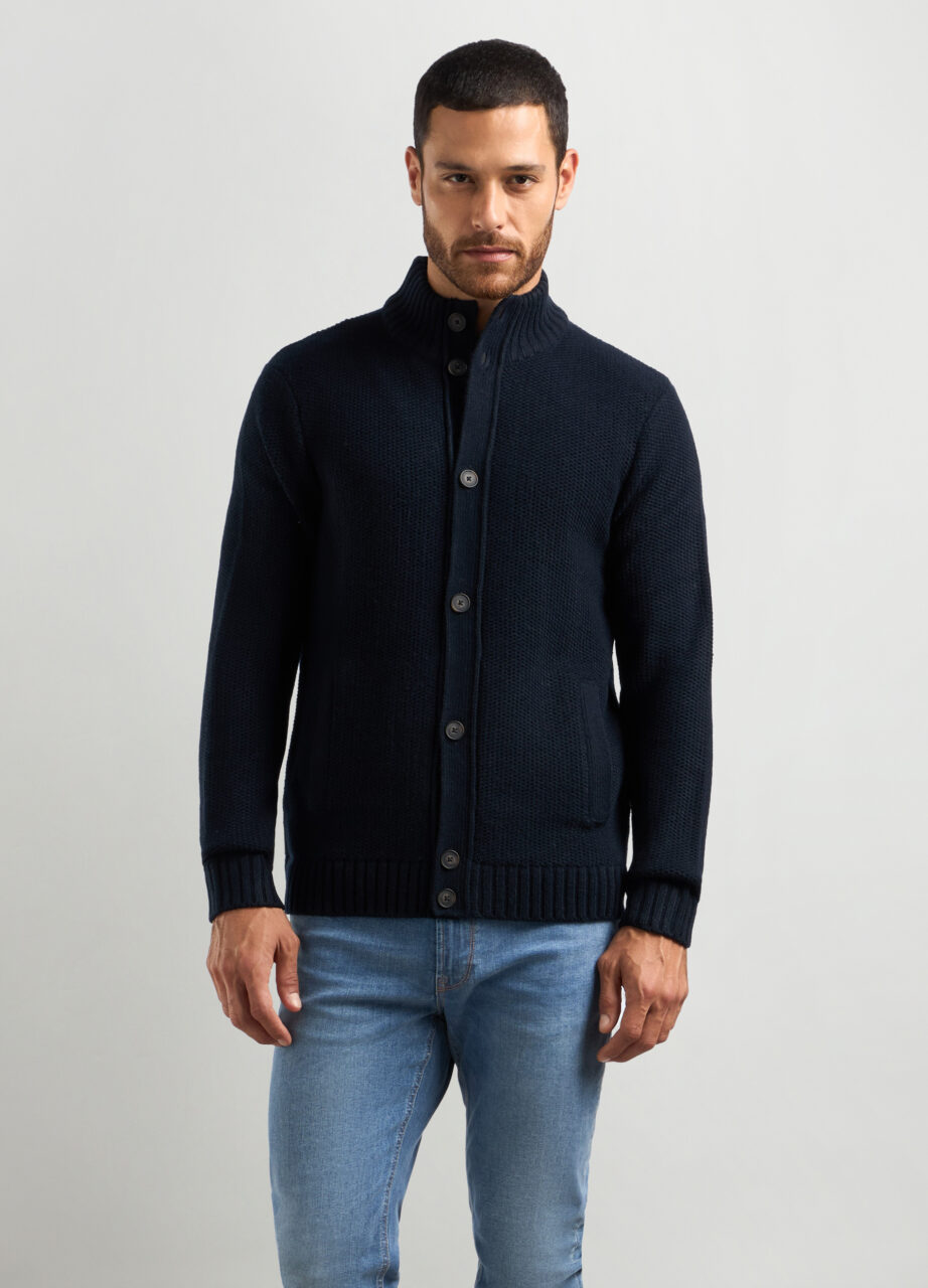 Kardigan s visokim ovratnikom za muškarce