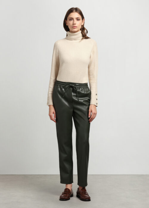 Hlače od eko kože za žene