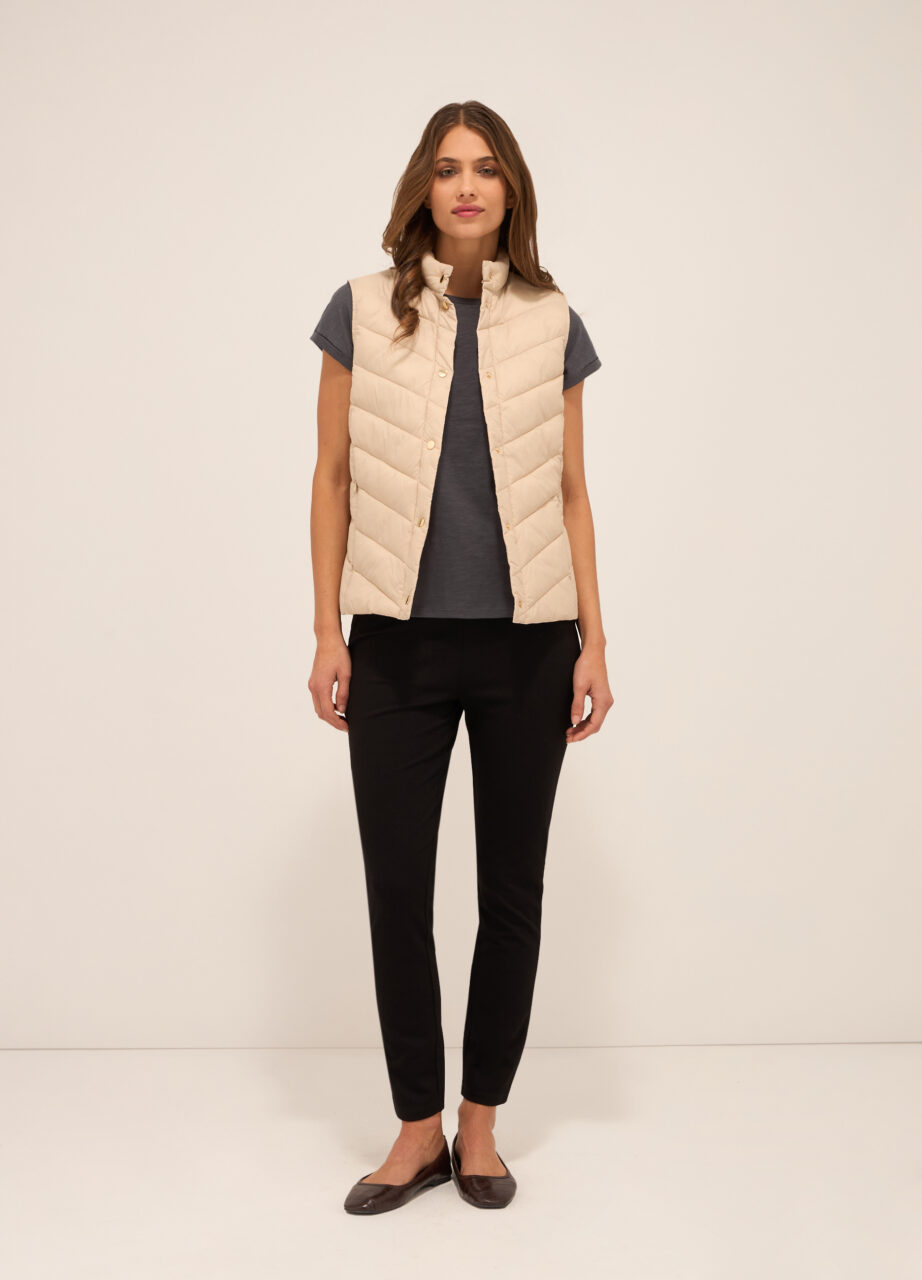 Podstavljena prsluk-jakna bez rukava za žene