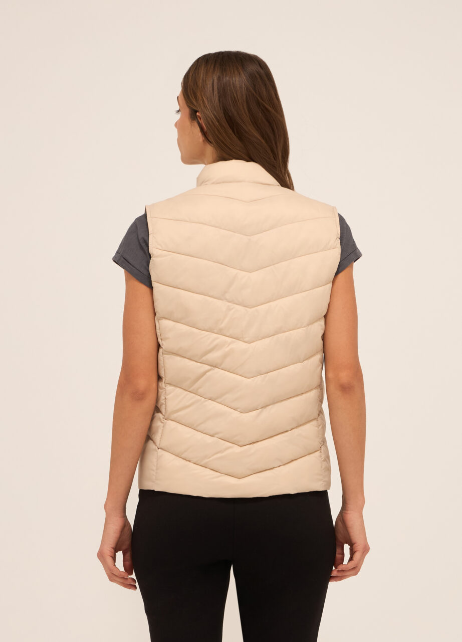 Alternative view of Podstavljena prsluk-jakna bez rukava za žene