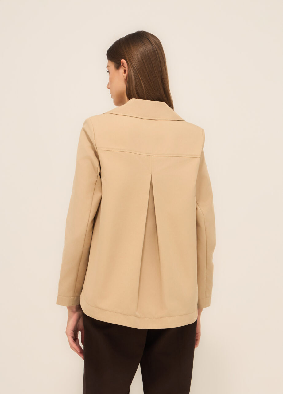 Alternative view of Kratki trench sa dvostrukim gumbima za žene