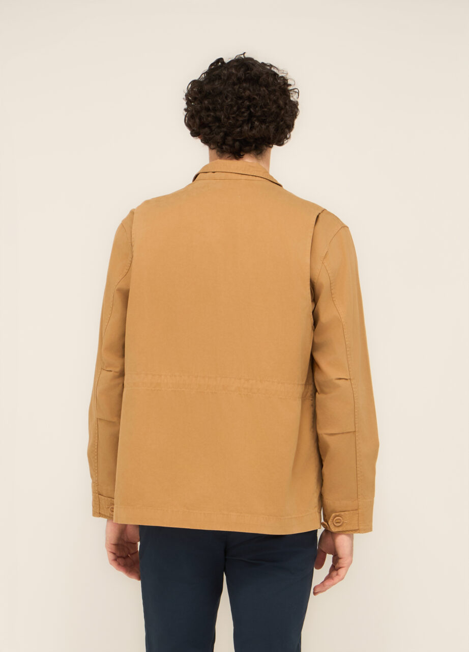 Alternative view of Jakna