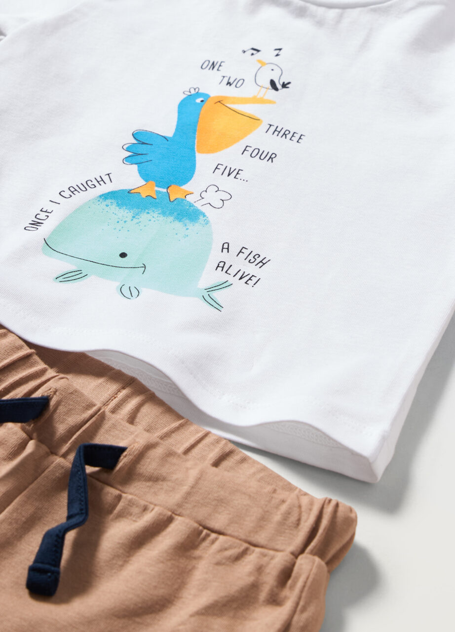 Alternative view of Komplet