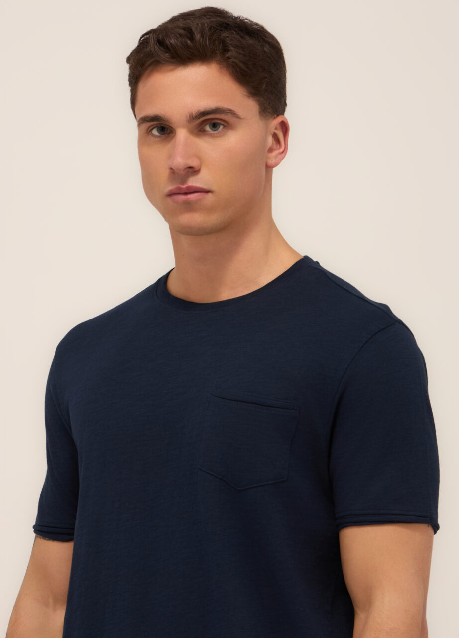 Alternative view of Muška majica s okruglim izrezom i džepom