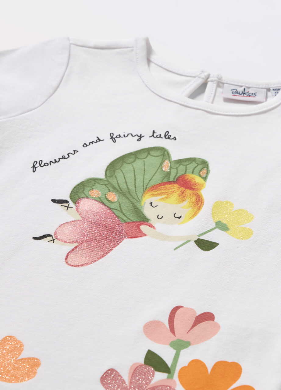 Alternative view of Majica