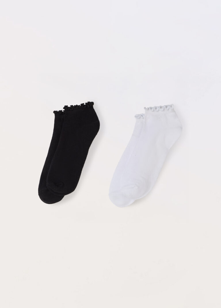 BLACK/WHITE
