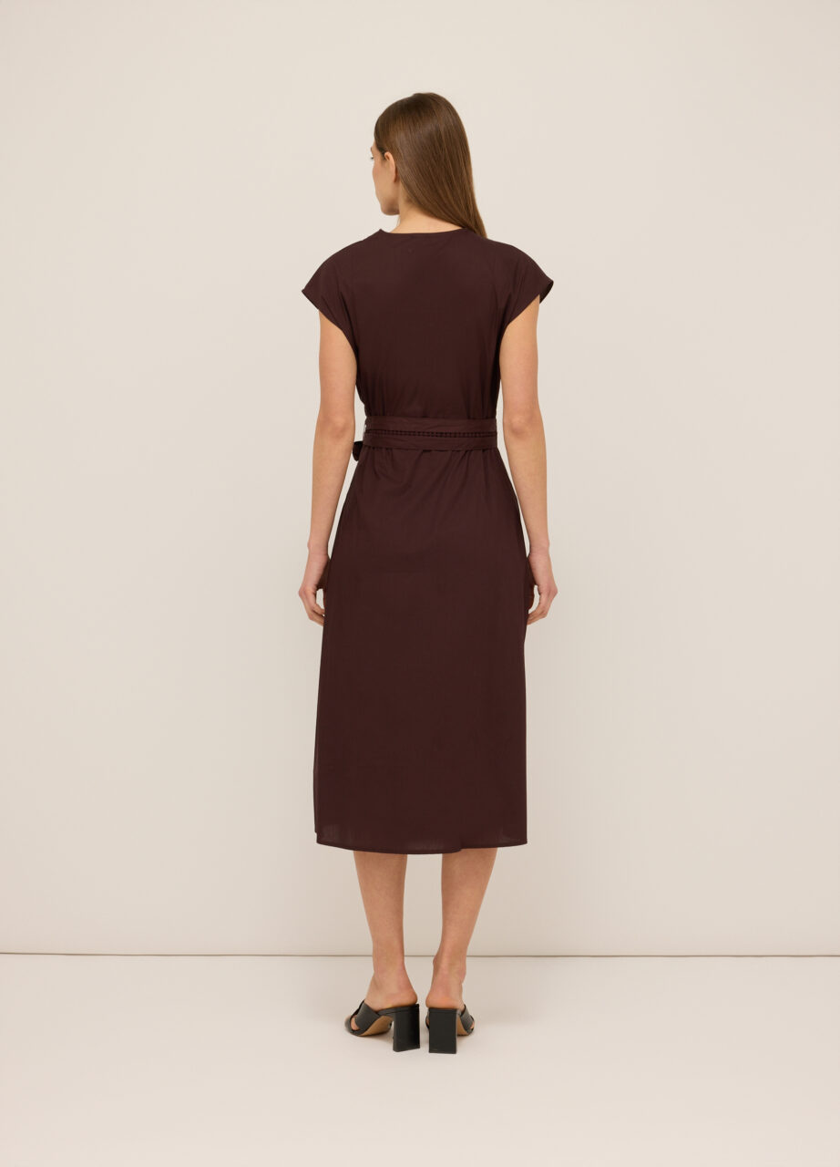 Alternative view of Haljina