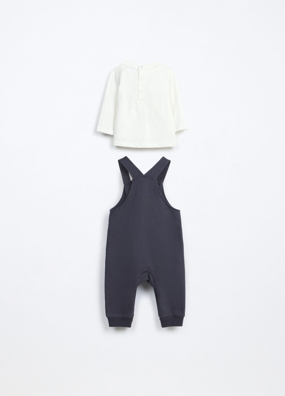 Alternative view of Komplet