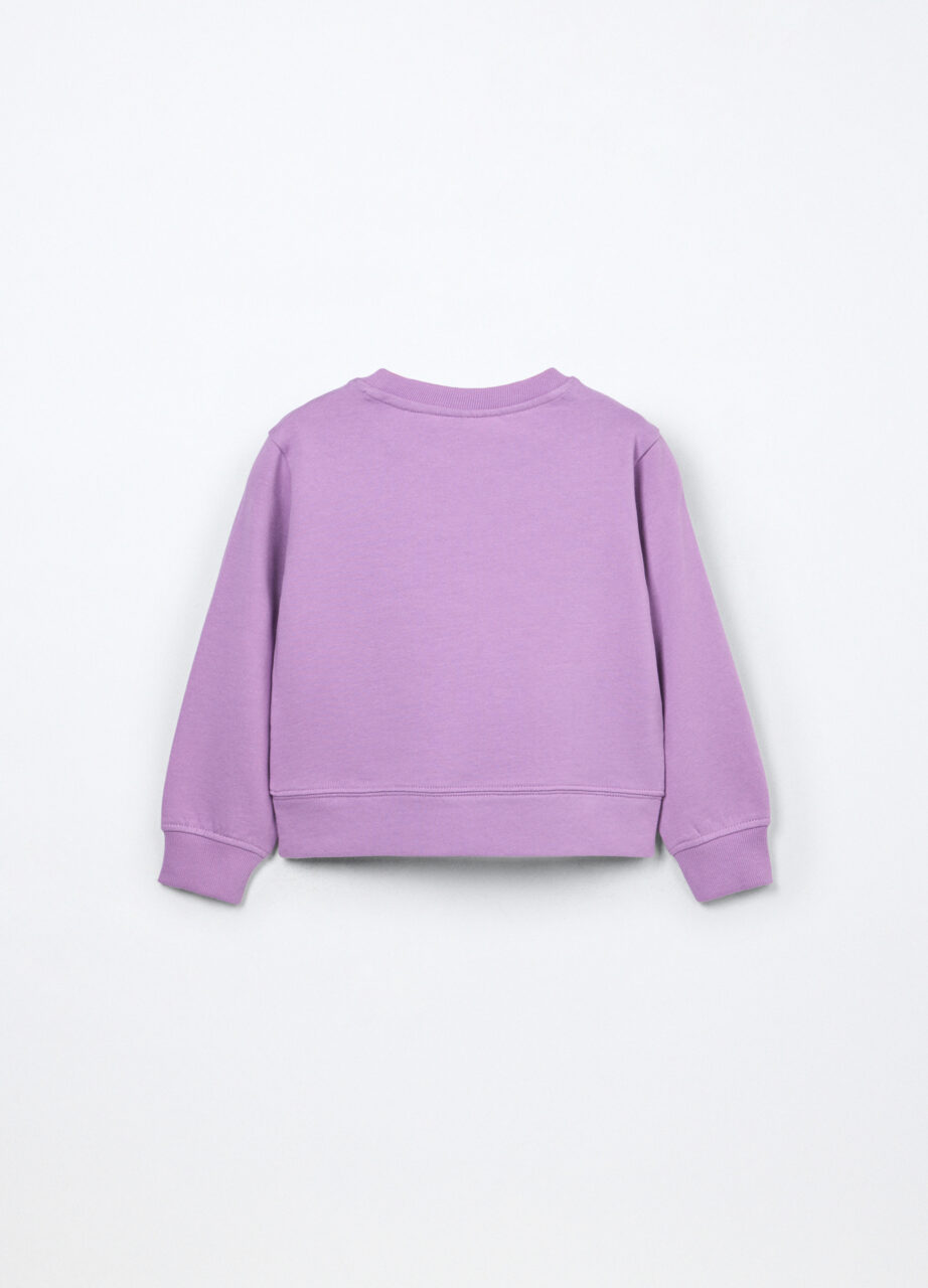 Alternative view of Majica