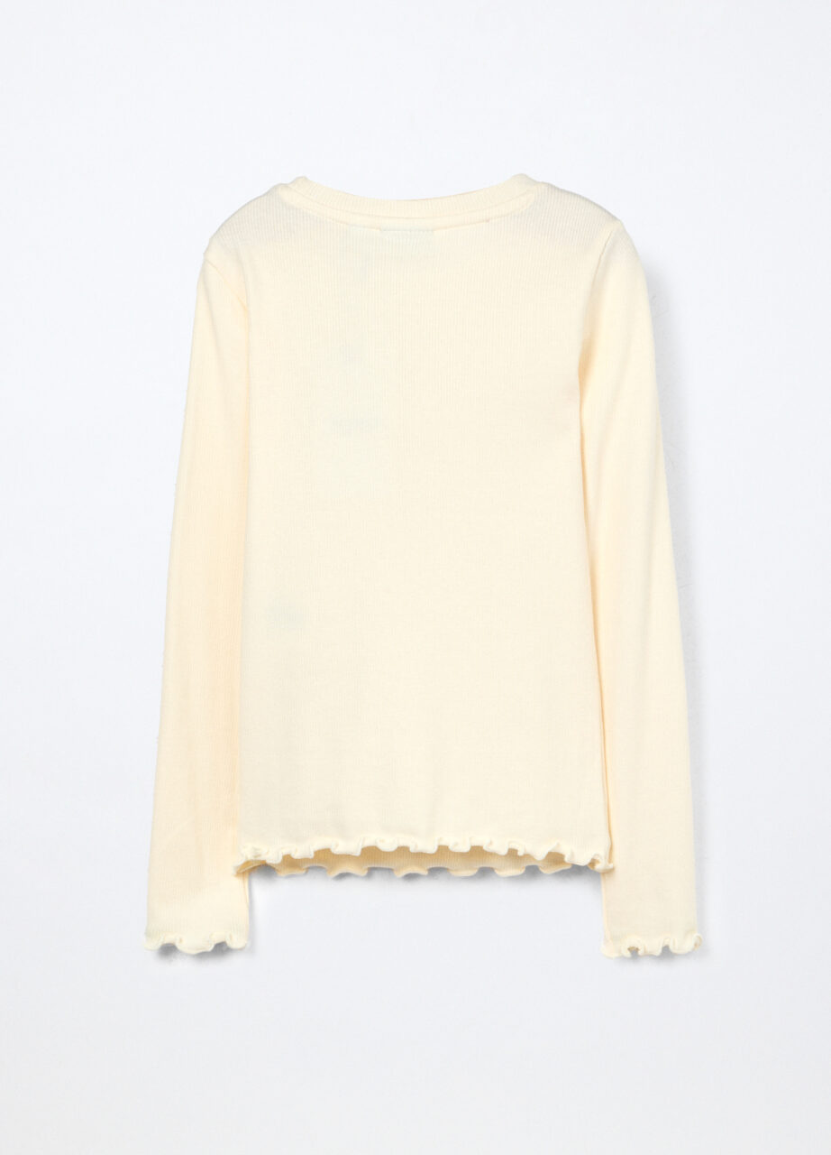 Alternative view of Majica