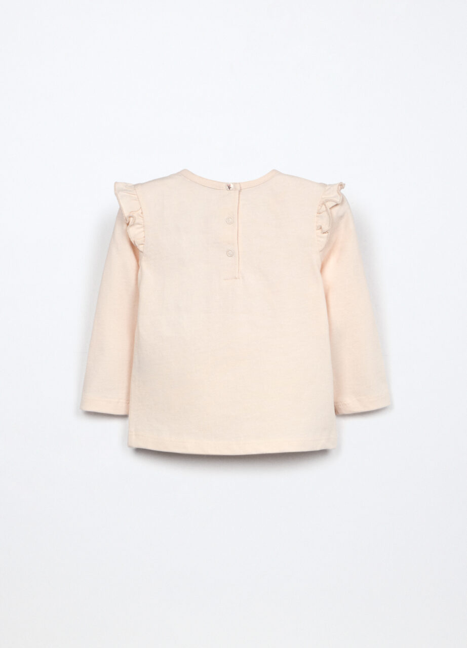 Alternative view of Majica