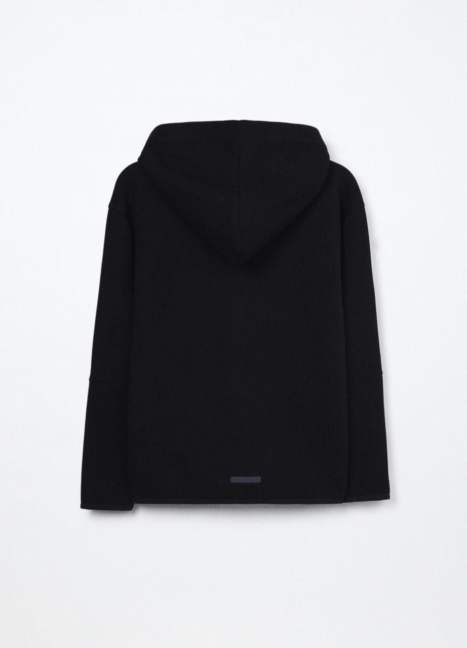 Alternative view of Dukserica