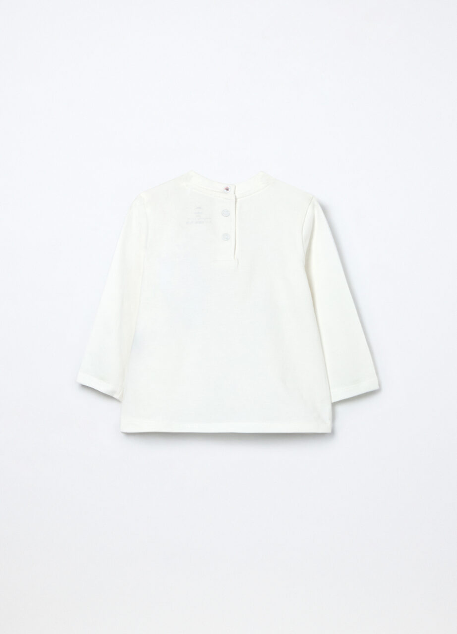 Alternative view of Majica