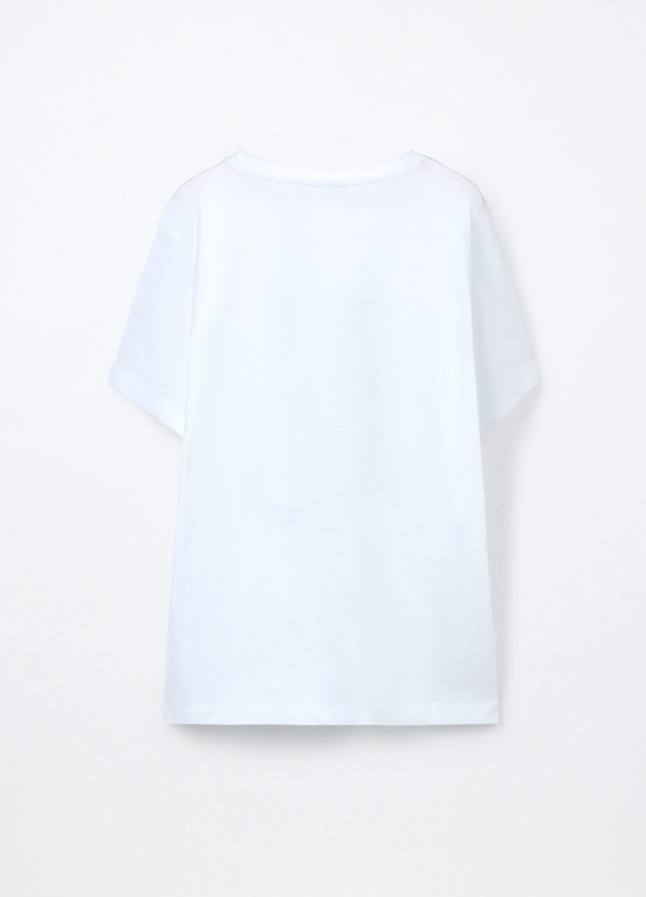 Alternative view of Majica