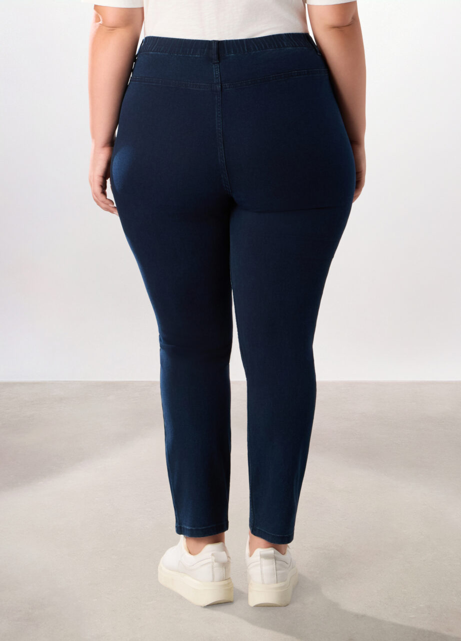 Alternative view of Jeans