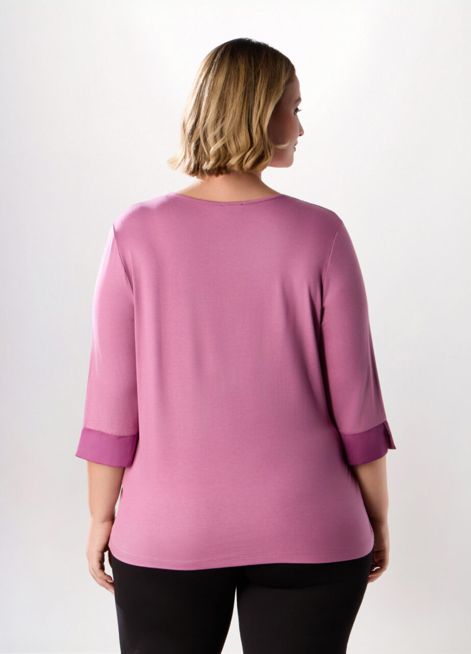 Alternative view of Majica