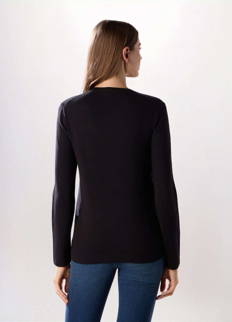 Alternative view of Džemper