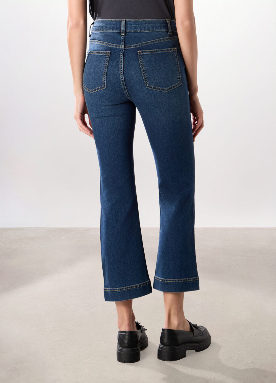 Alternative view of Jeans