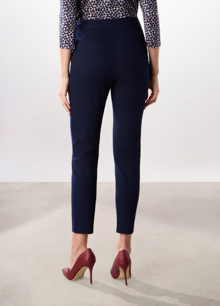 Alternative view of Hlače