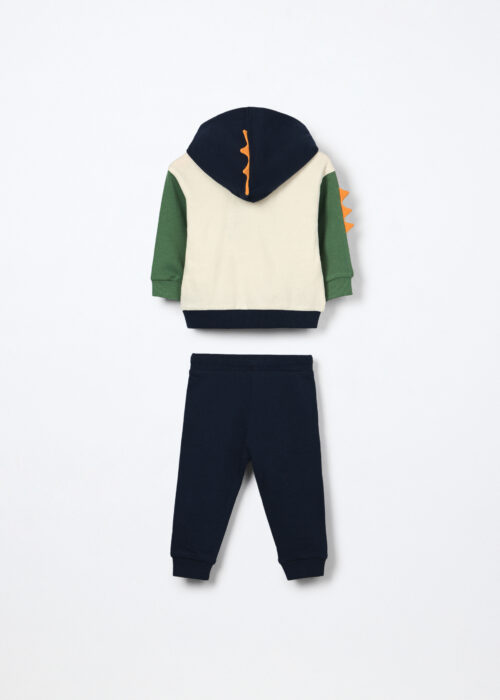 Alternative view of Komplet