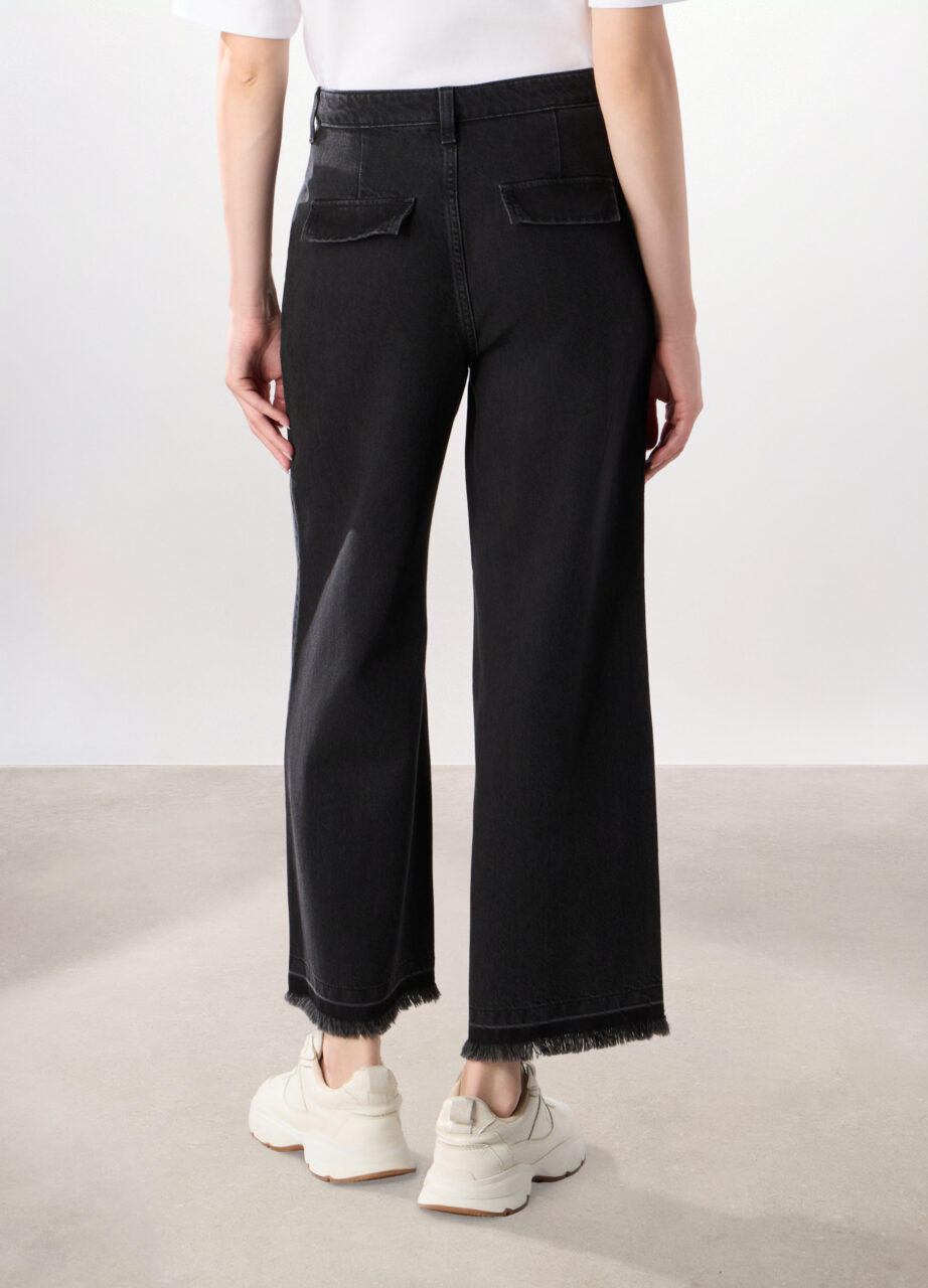 Alternative view of Jeans