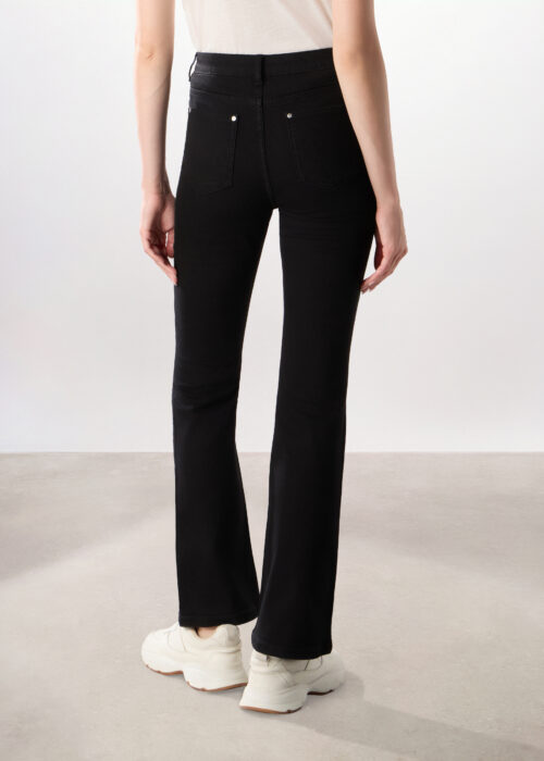 Alternative view of Jeans