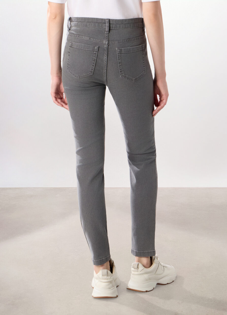 Alternative view of Jeans