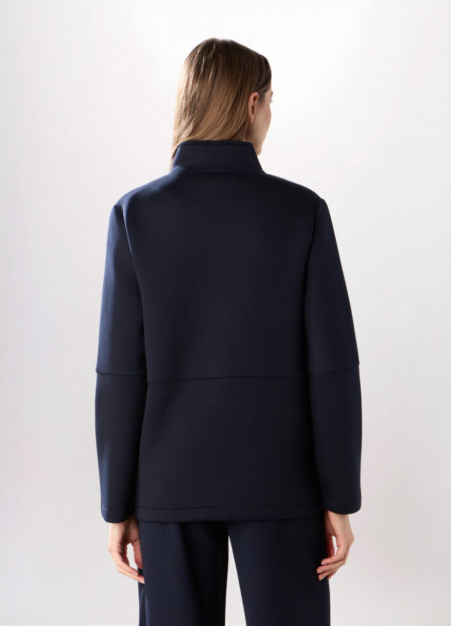 Alternative view of Jakna