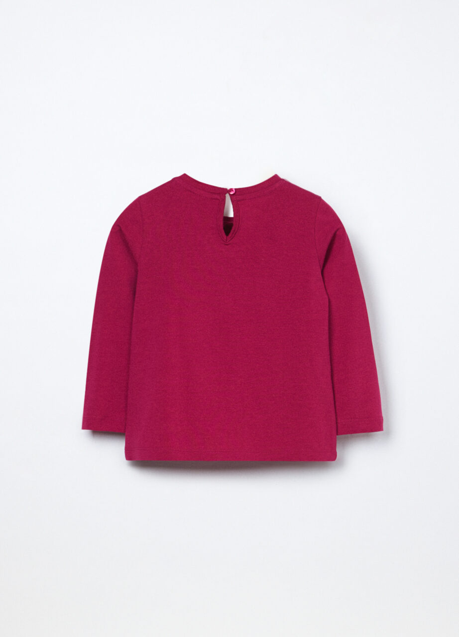 Alternative view of Majica