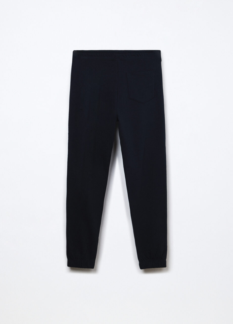 Alternative view of Hlače