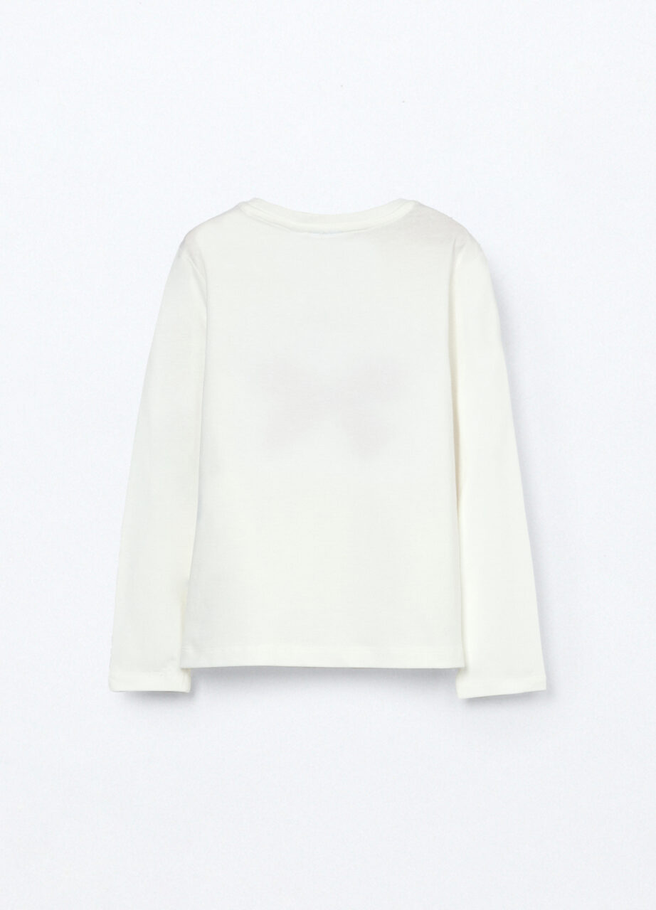 Alternative view of Majica