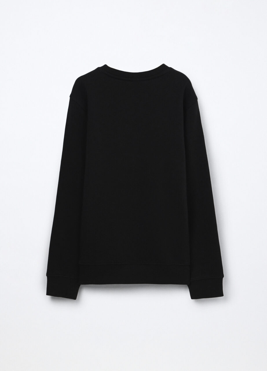 Alternative view of Majica