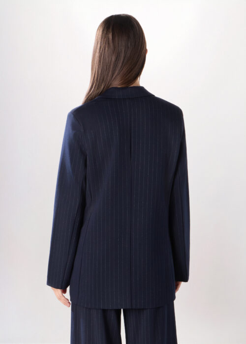 Alternative view of Sako