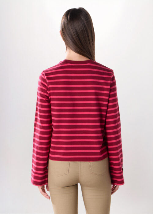 Alternative view of Majica