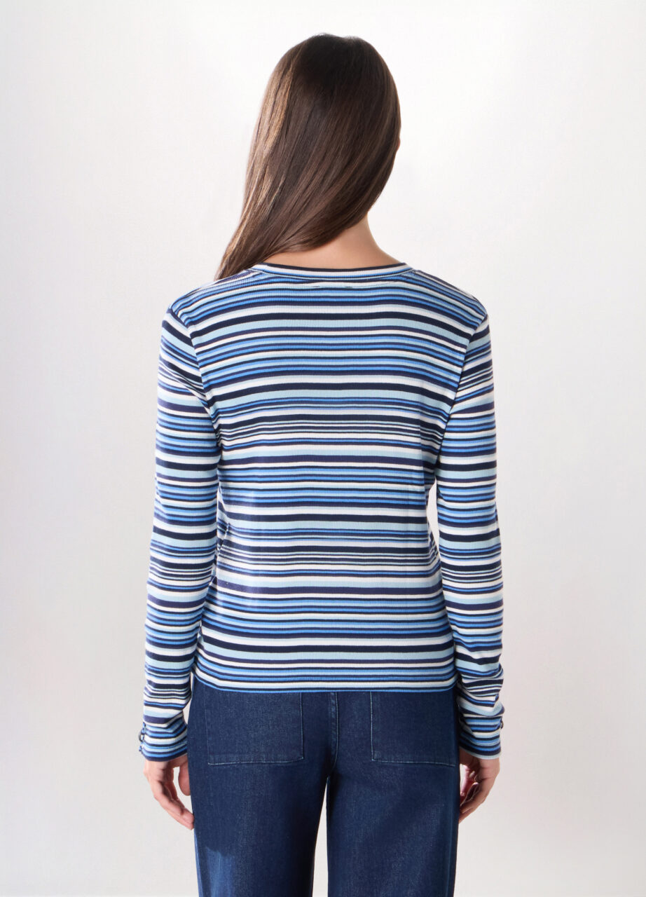 Alternative view of Džemper