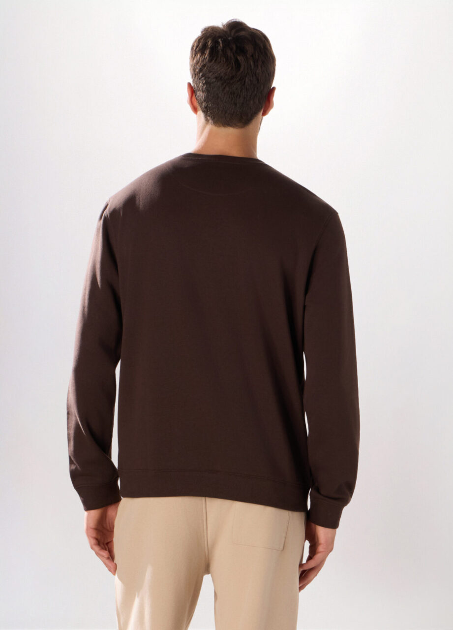 Alternative view of Majica