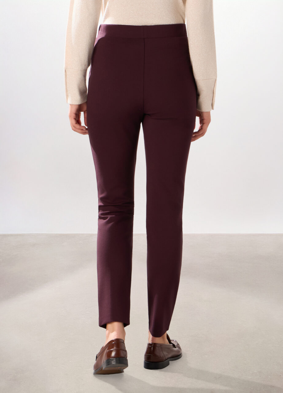 Alternative view of Hlače