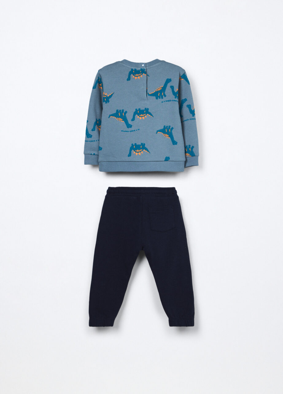 Alternative view of Komplet