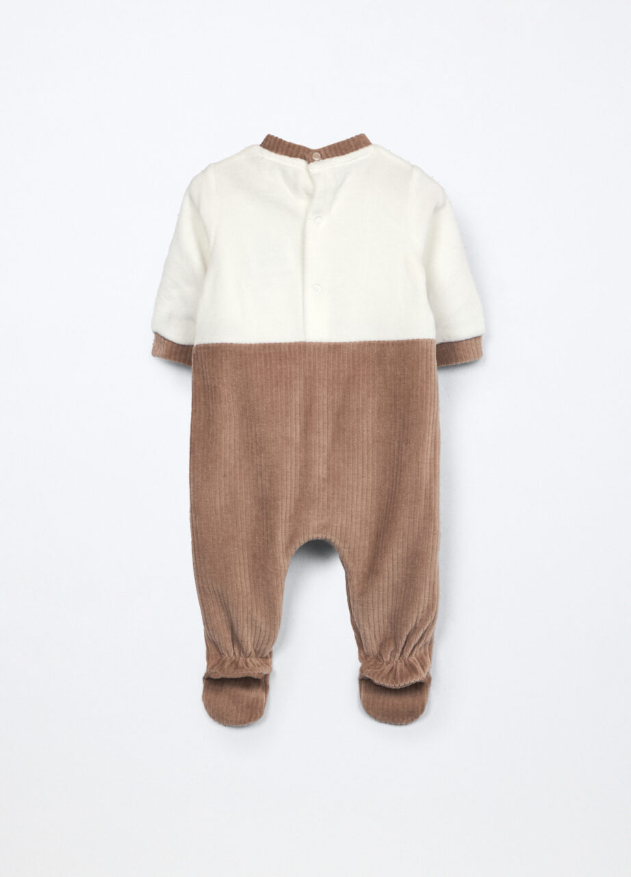 Alternative view of Odijelo