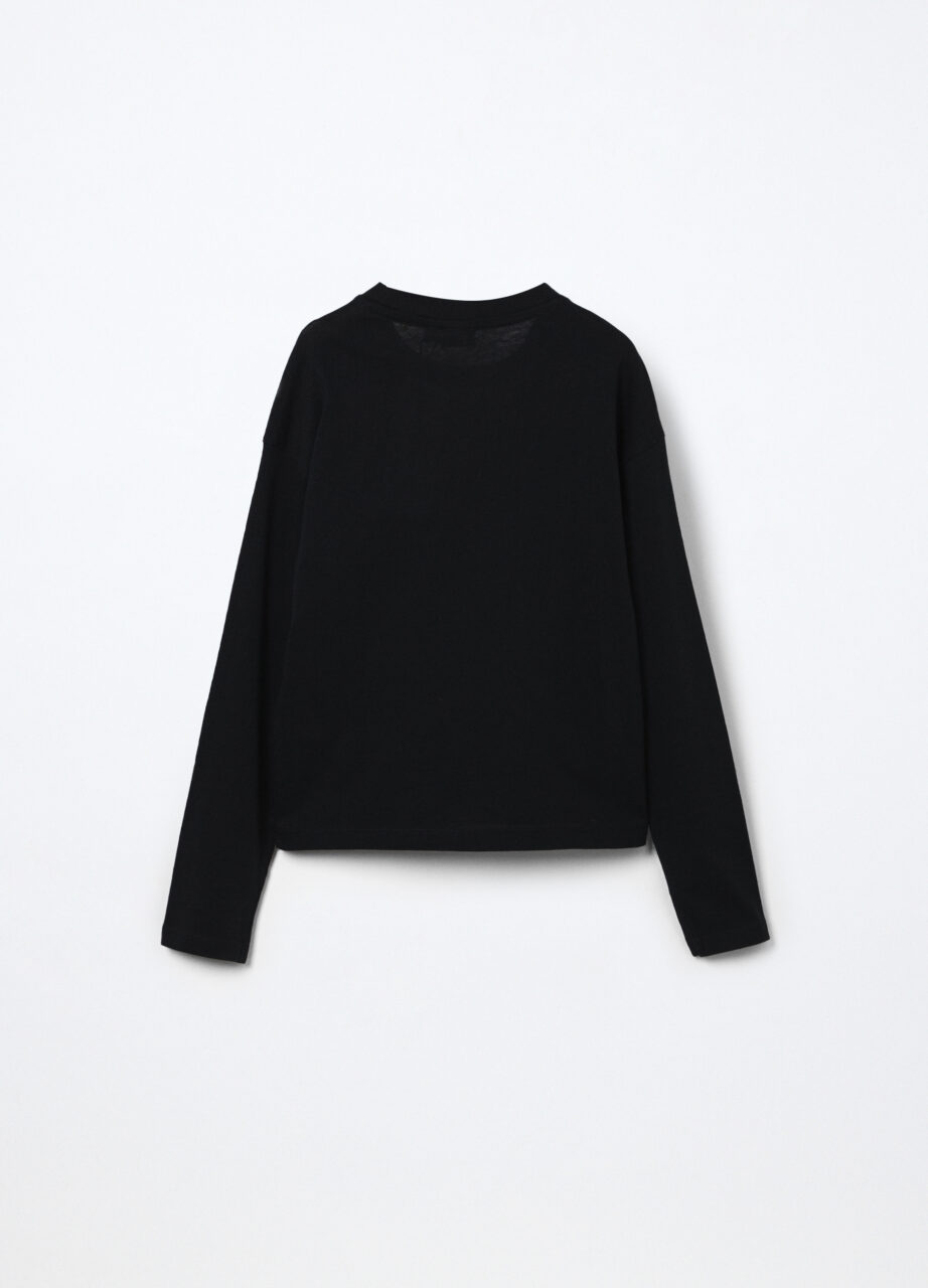 Alternative view of Majica